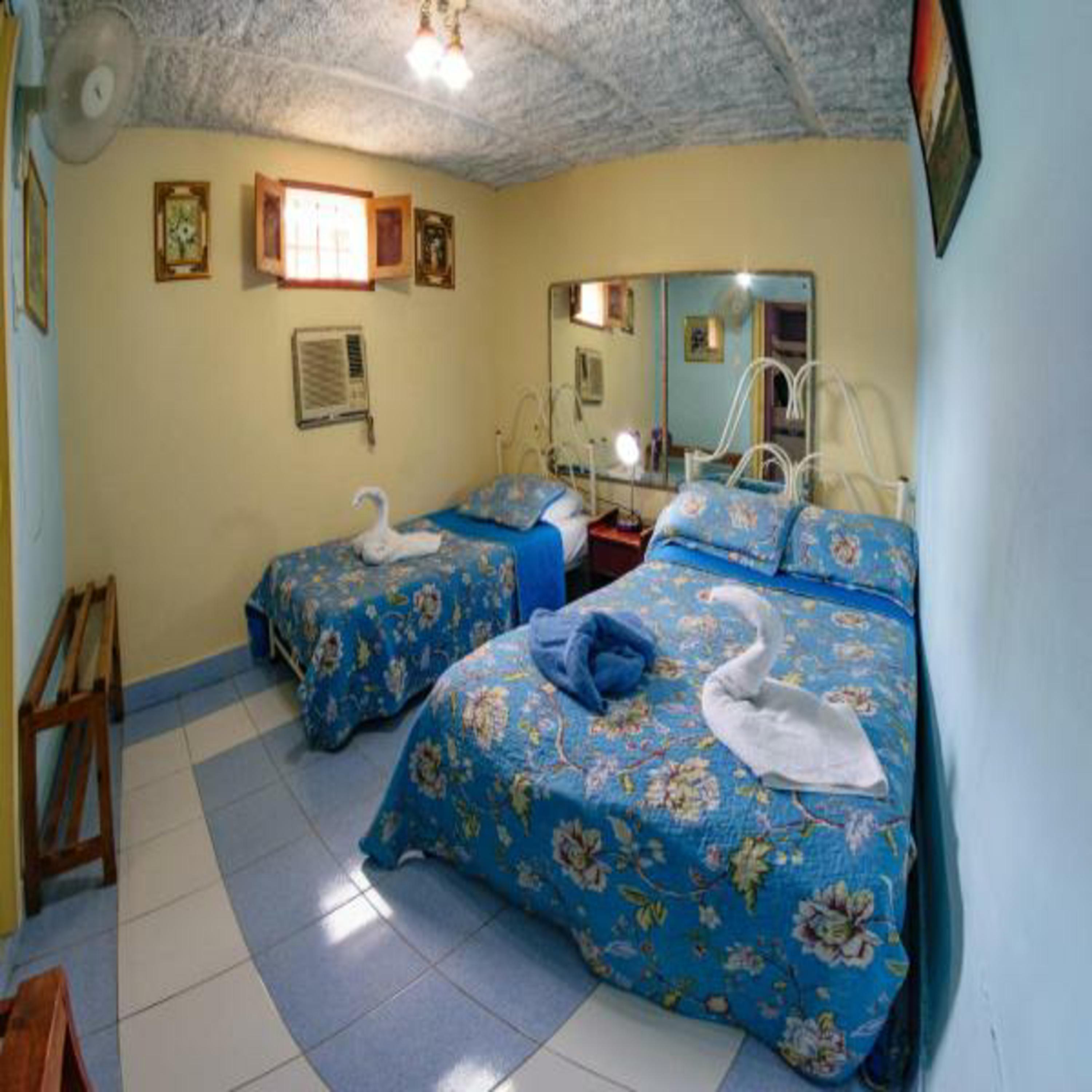 Casa Colonial Carmen Bed & Breakfast ฮาวานา ภายนอก รูปภาพ